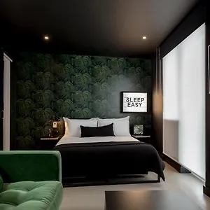kip-hotel-london.cambridgehotelsuk.com/